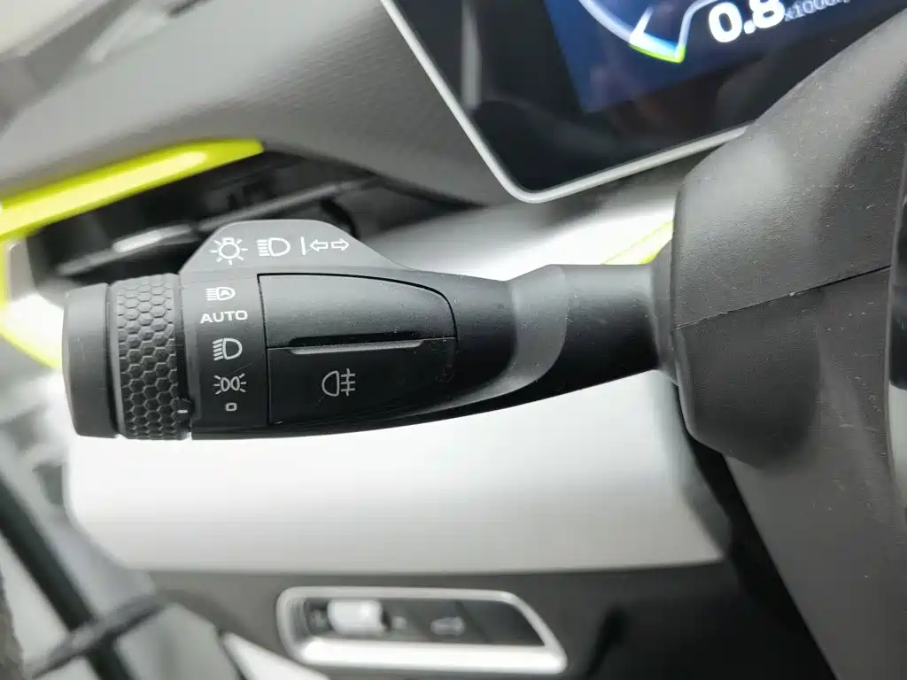Geely Binyue — миниатюра 21