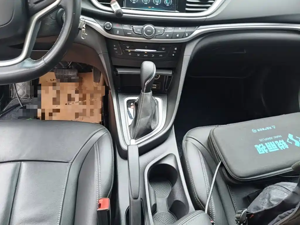 Buick Excelle — миниатюра 14
