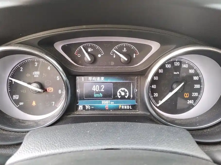Buick Envision Plus — миниатюра 14