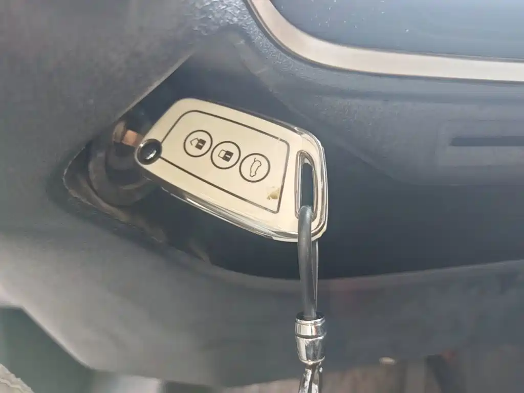 Baojun KiWi EV — миниатюра 9