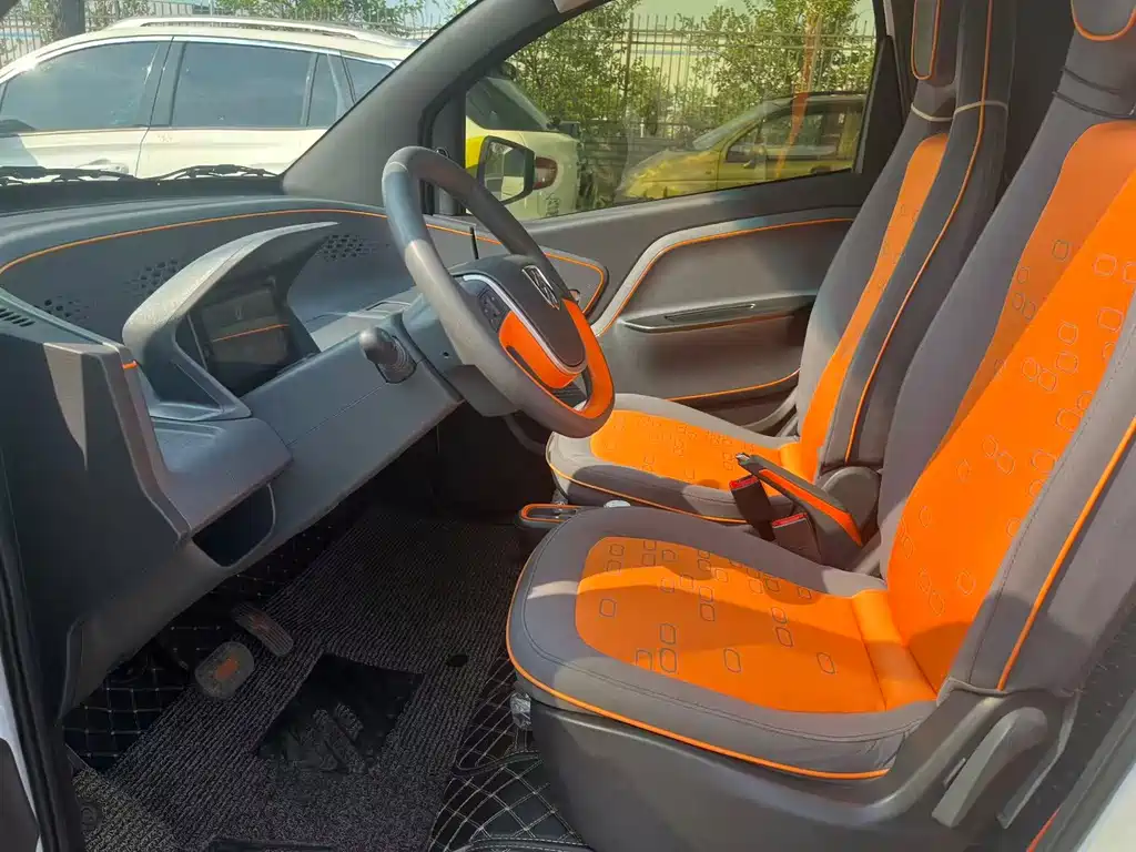 Baojun E100 — миниатюра 4