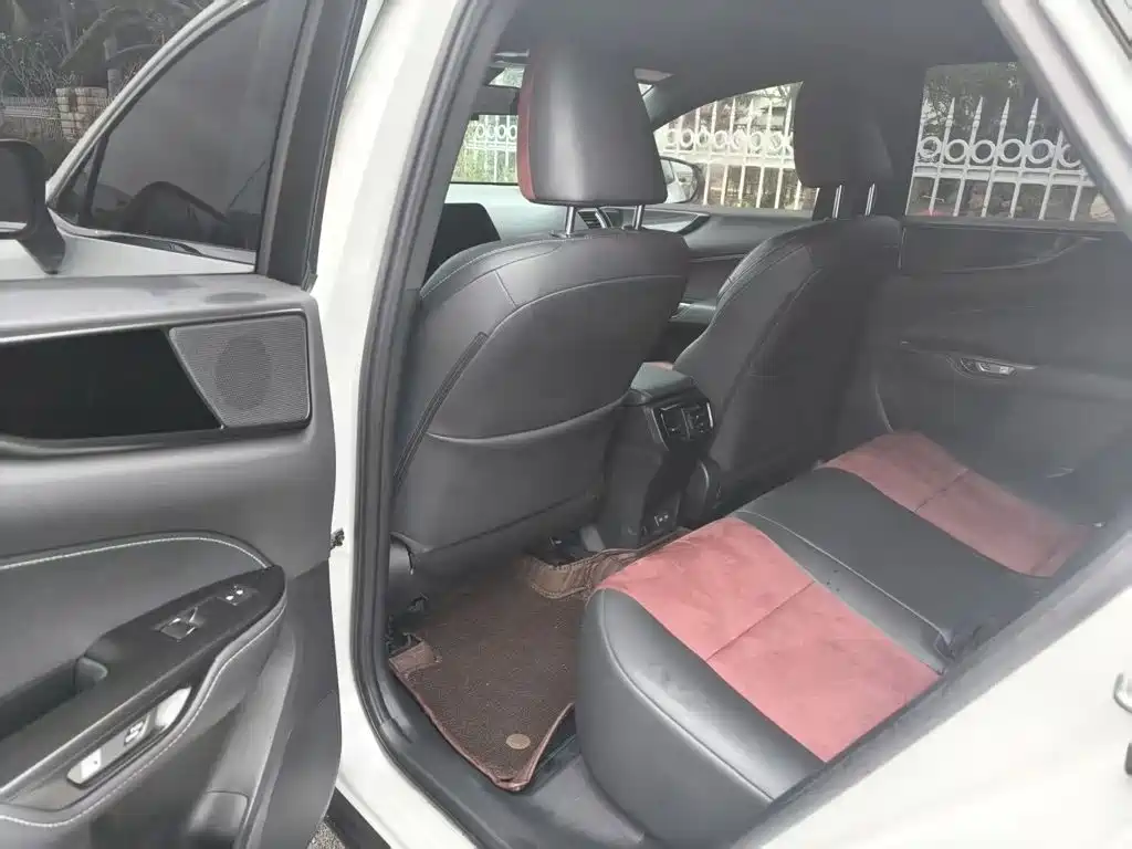 Lexus NX — миниатюра 6