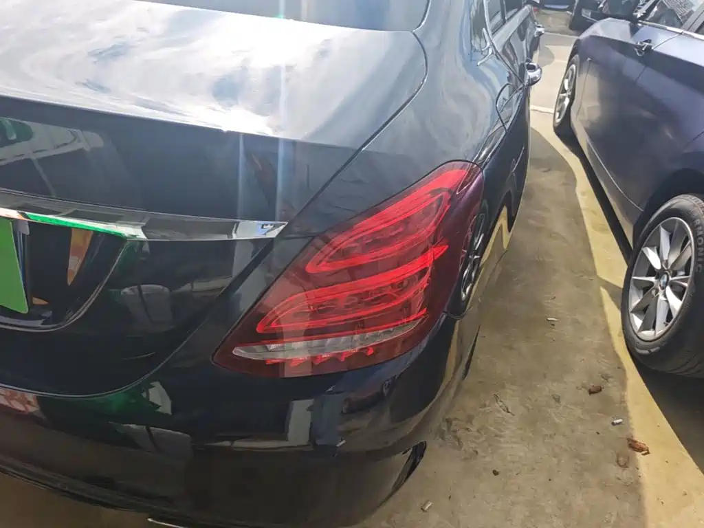 Mercedes-Benz C-Class — миниатюра 8