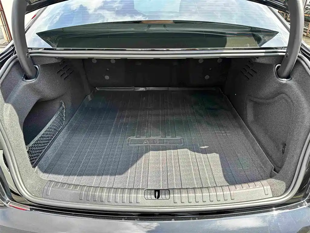 Audi A6L 2025 45 TFSI