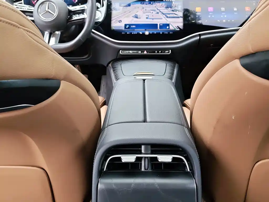 Mercedes-Benz E-Class — миниатюра 19