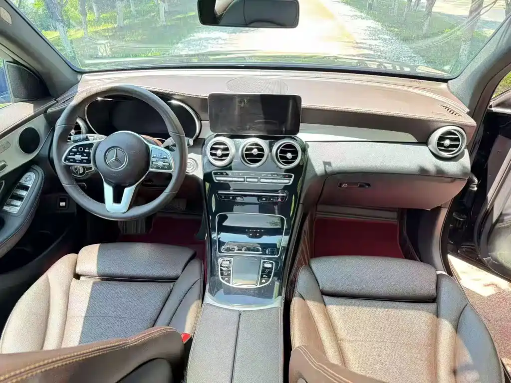 Mercedes-Benz GLC 2021 GLC 260 L 4MATIC