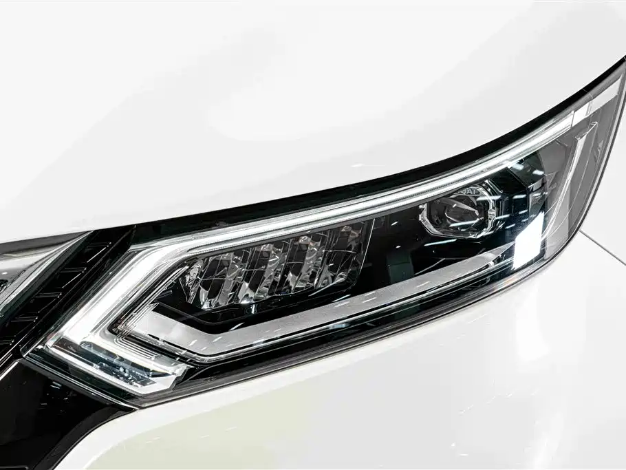 Nissan Qashqai — миниатюра 4