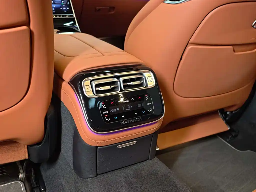 Mercedes-Benz S-Class — миниатюра 30