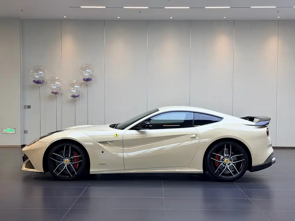 Ferrari F12berlinetta — миниатюра 4