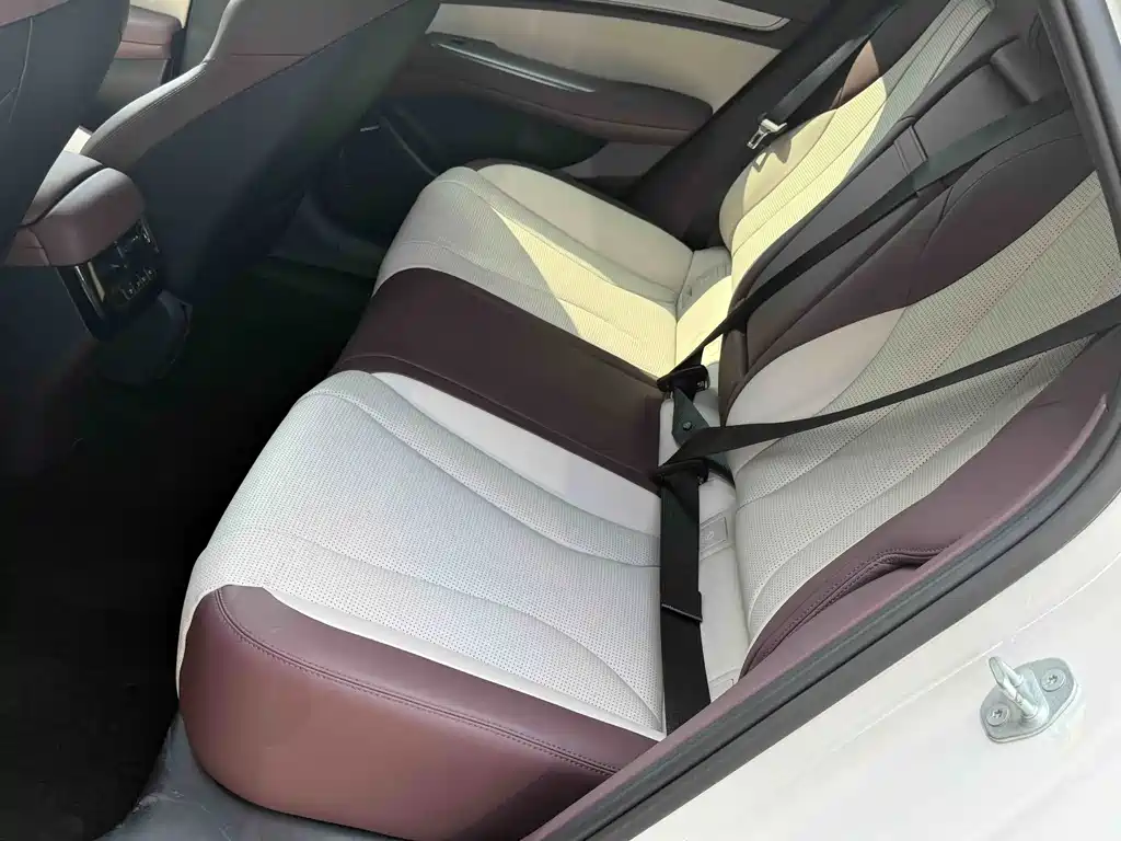 BYD Seal 07 DM-i — миниатюра 6
