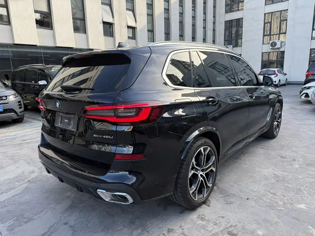 BMW X5 2022 xDrive 40Li Premium M Sport