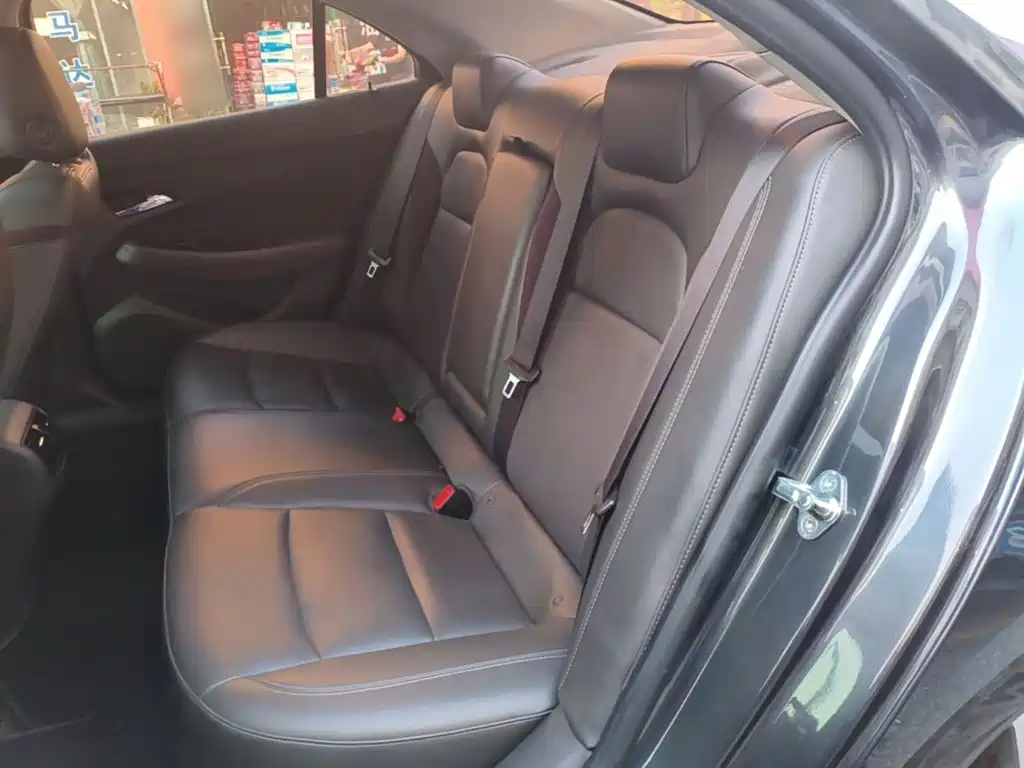 Chevrolet Malibu — миниатюра 17