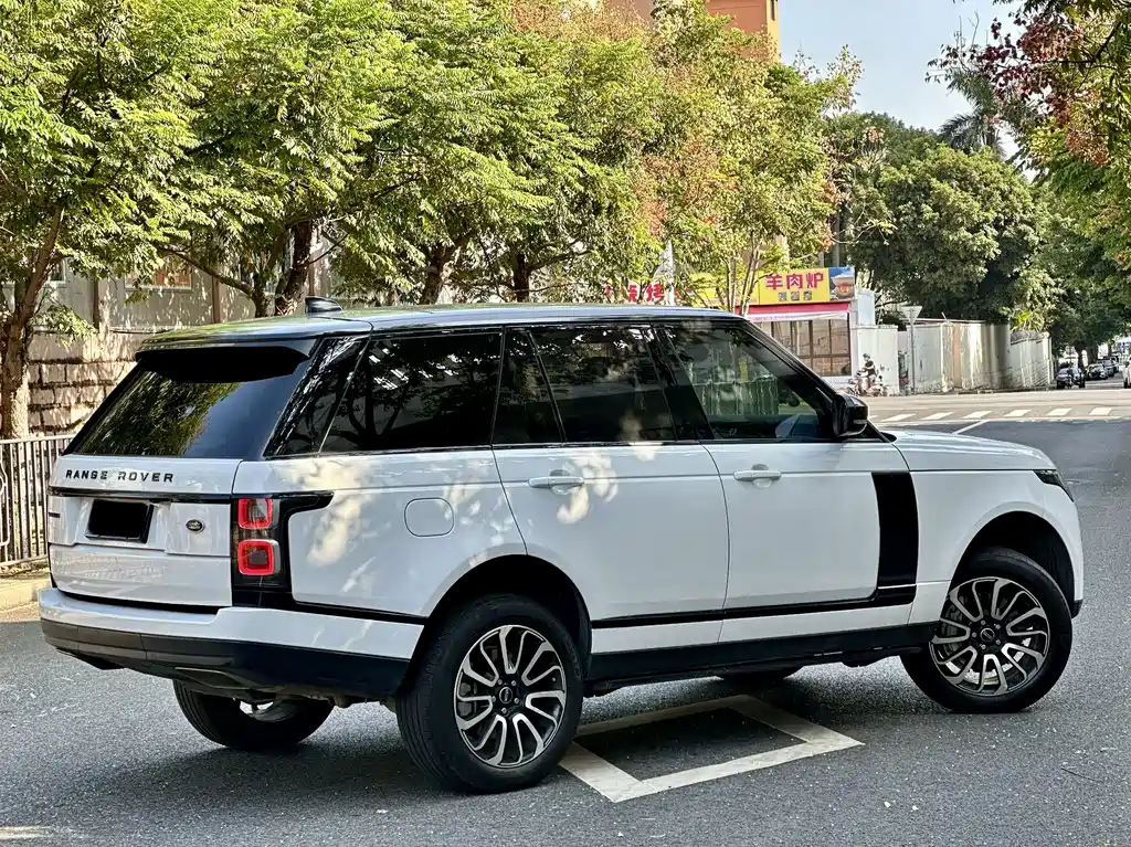 Land Rover Range Rover — миниатюра 9