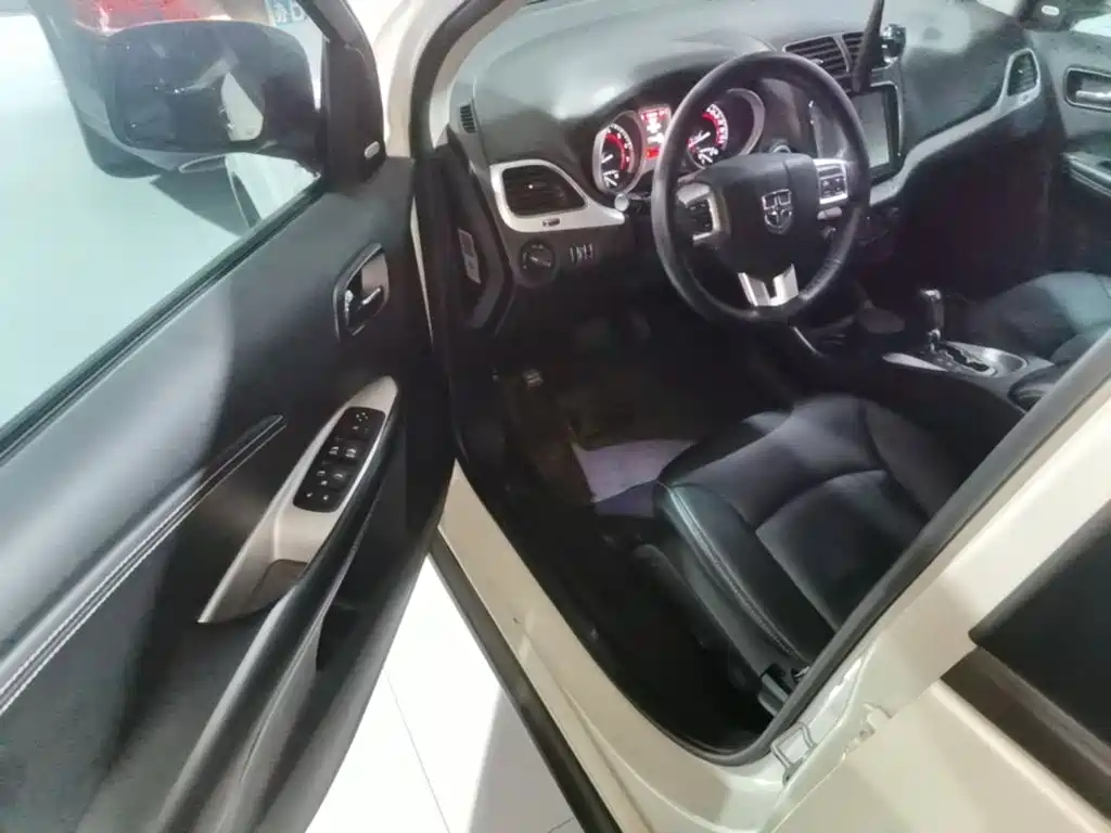 Dodge Journey — миниатюра 16