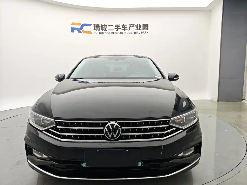 Volkswagen Magotan — миниатюра 2