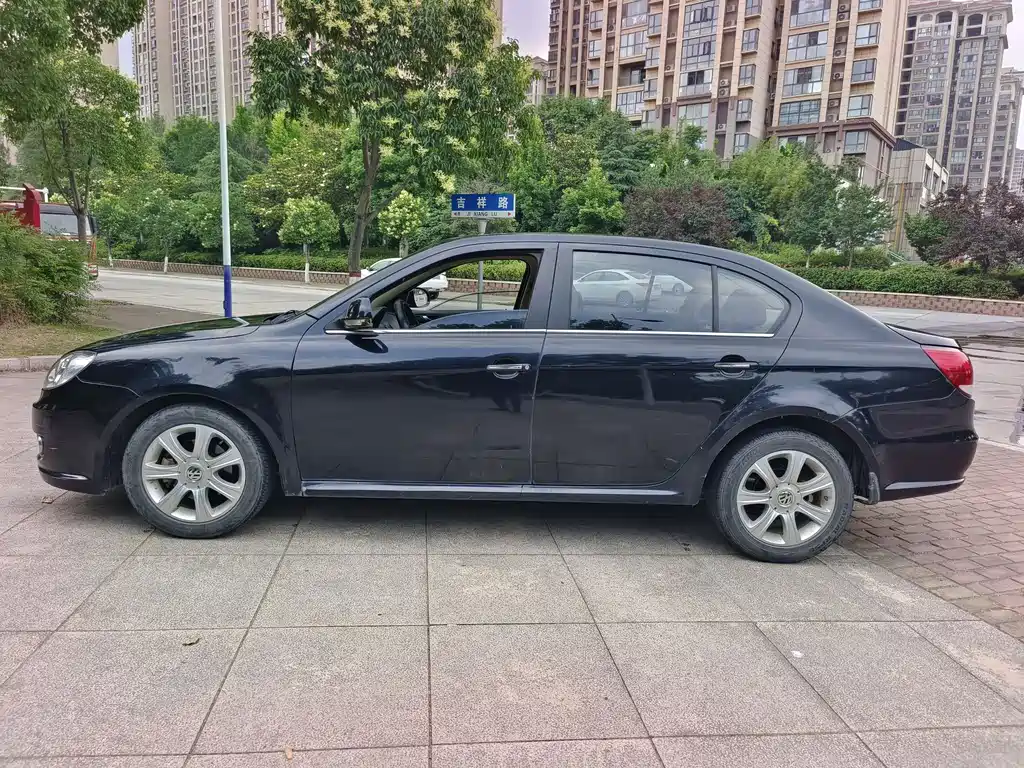 Volkswagen Lavida 2011 1.6L MT