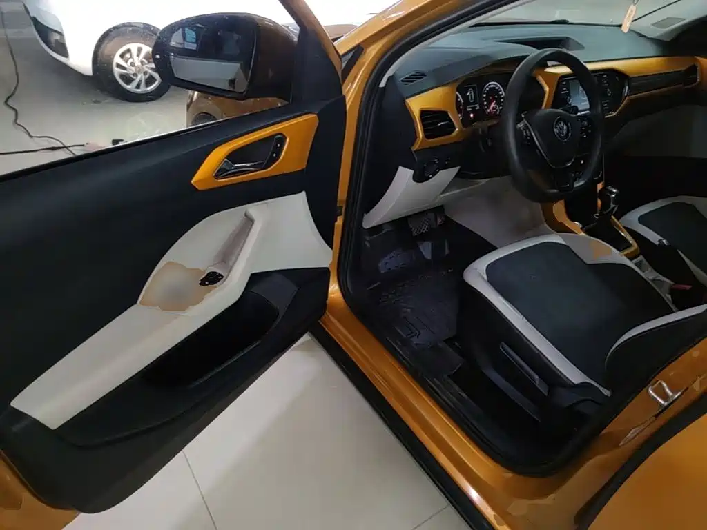 Volkswagen T-Cross — миниатюра 16