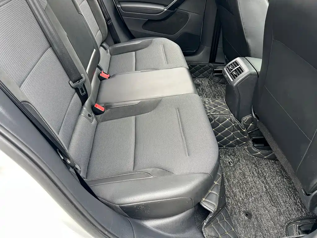 Volkswagen Golf 2018 230TSI AT Comfort