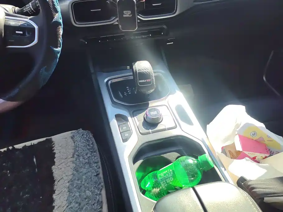 Geely Haoyue — миниатюра 16