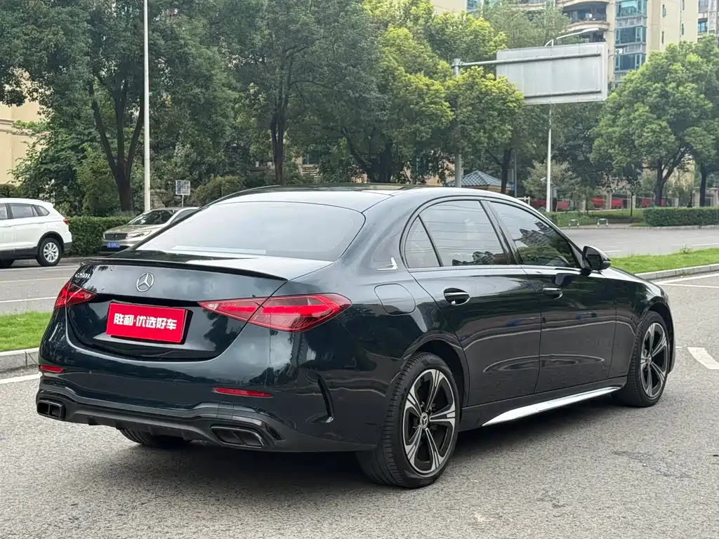 Mercedes-Benz C-Class — миниатюра 7