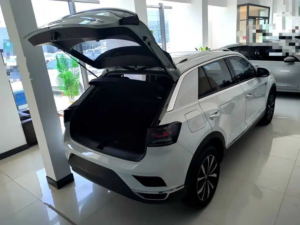 Volkswagen T-Roc — миниатюра 19