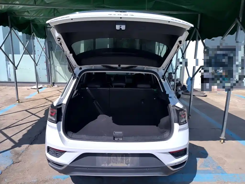 Volkswagen T-Roc — миниатюра 19
