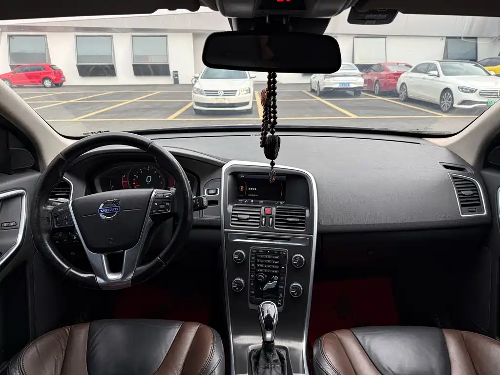 Volvo XC60 (Import) — миниатюра 7