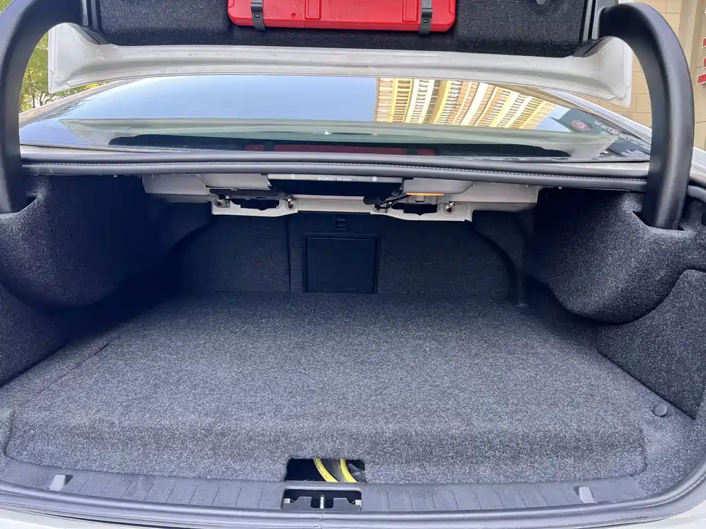 Volvo S60 PHEV — миниатюра 13