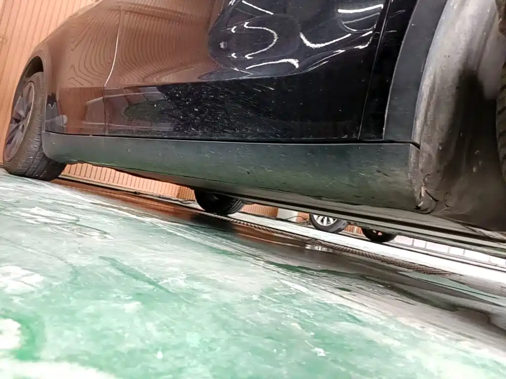 Tesla Model Y — миниатюра 21