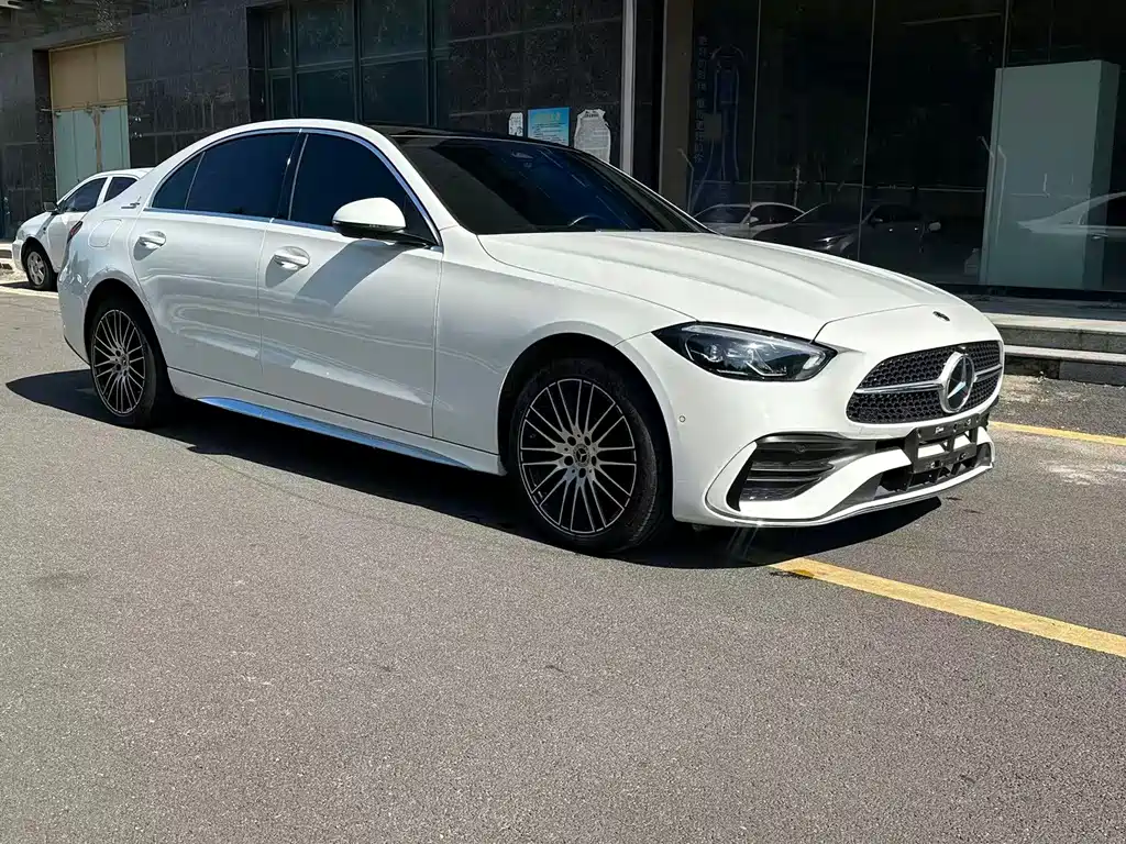 Mercedes-Benz C-Class — миниатюра 2
