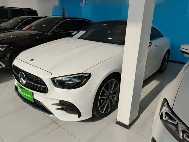 MERCEDES BENZ E CLASS