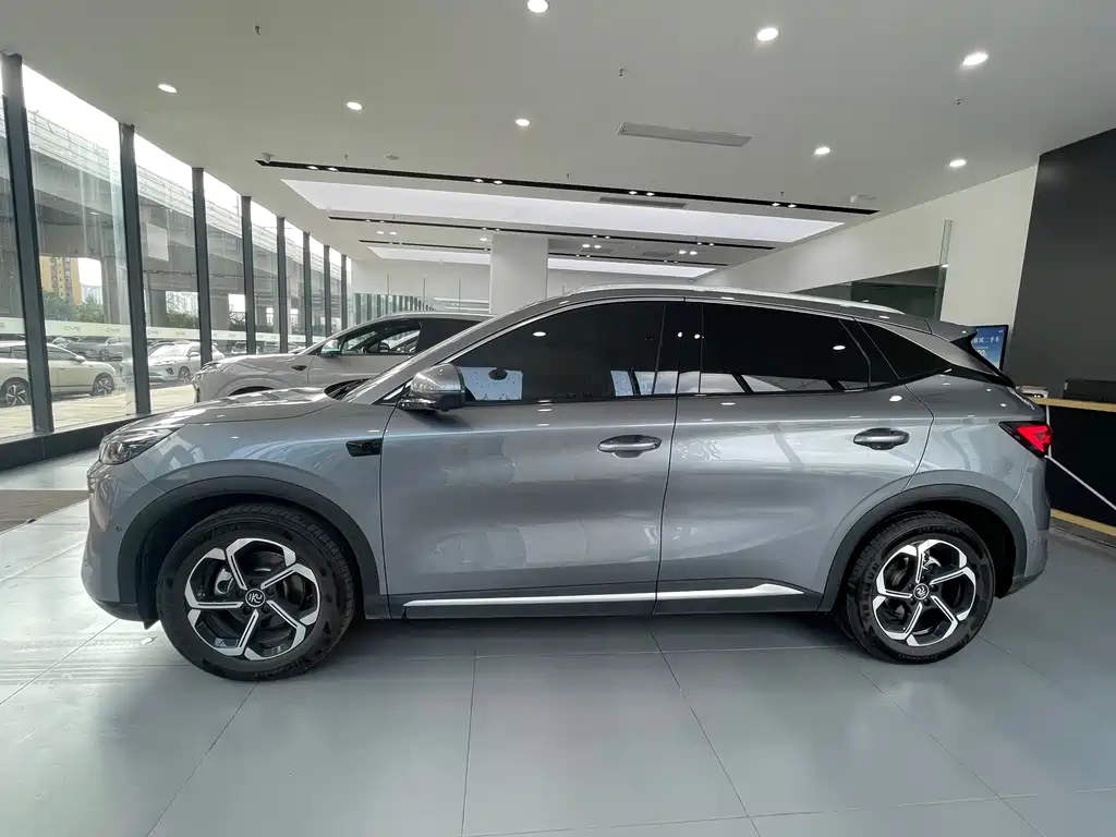 BYD Yuan Plus — миниатюра 4