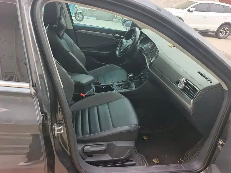 Volkswagen Sagitar — миниатюра 8