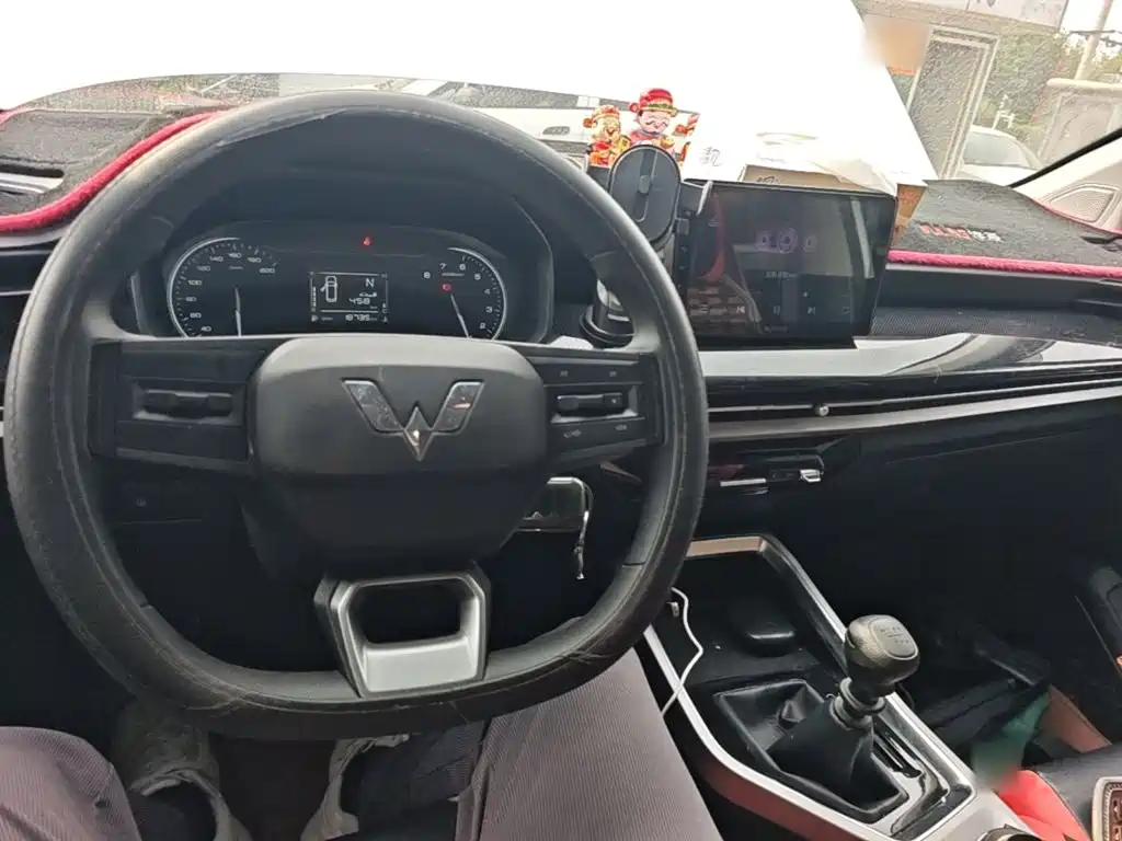 Wuling Jiachen — миниатюра 10