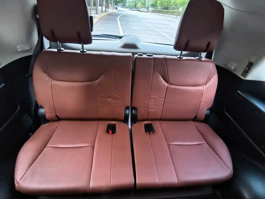 Lexus LX — миниатюра 15
