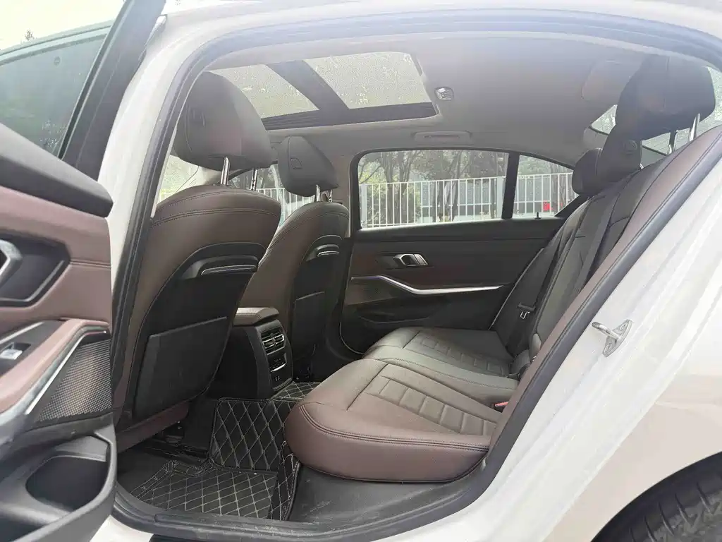 BMW 3 Series — миниатюра 7