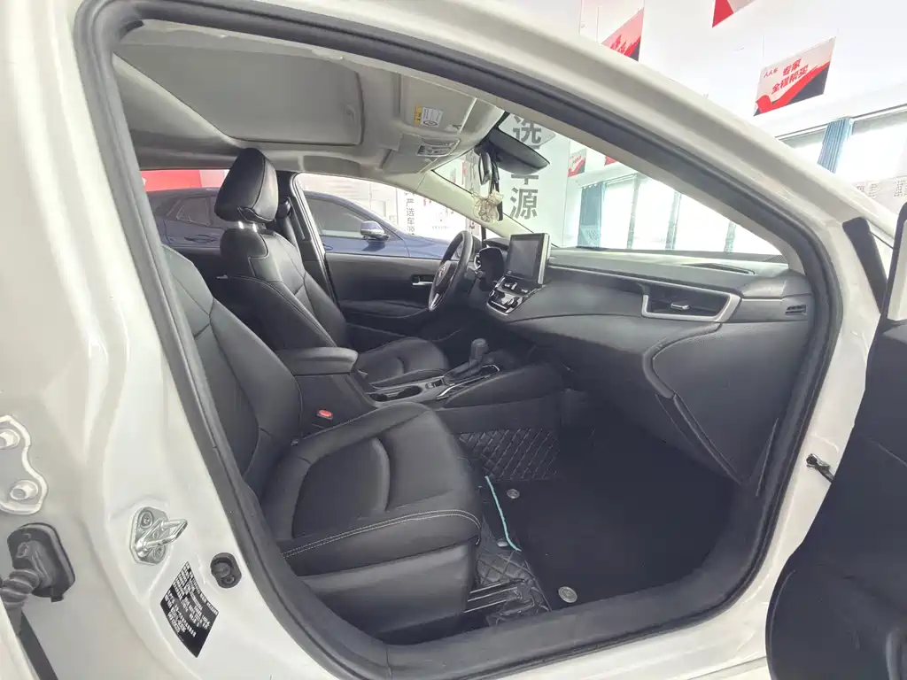 Toyota Corolla — миниатюра 6