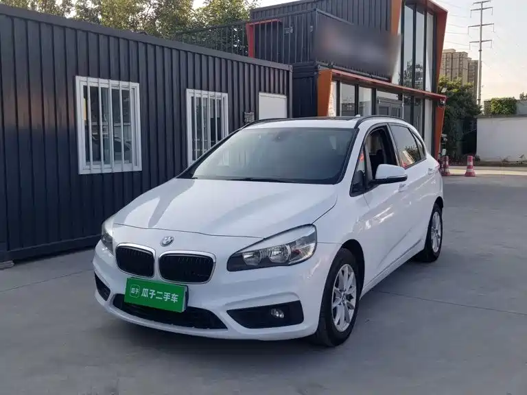 BMW 2 Series Active Tourer — миниатюра 2