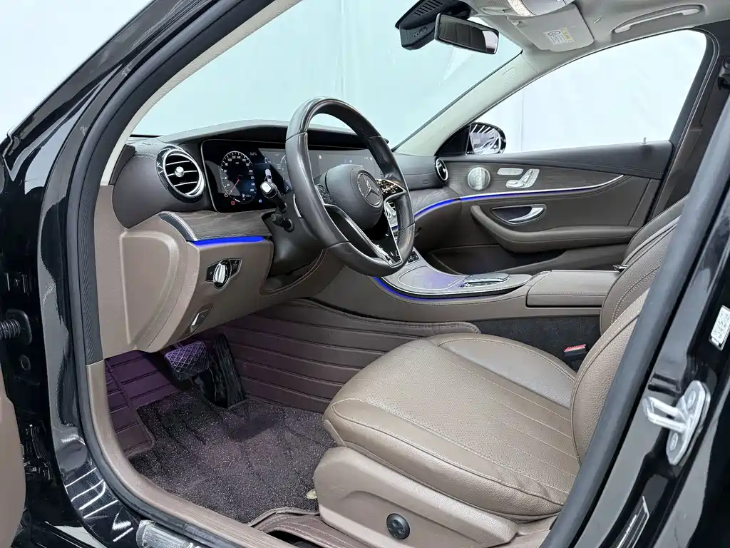 Mercedes-Benz E-Class — миниатюра 4