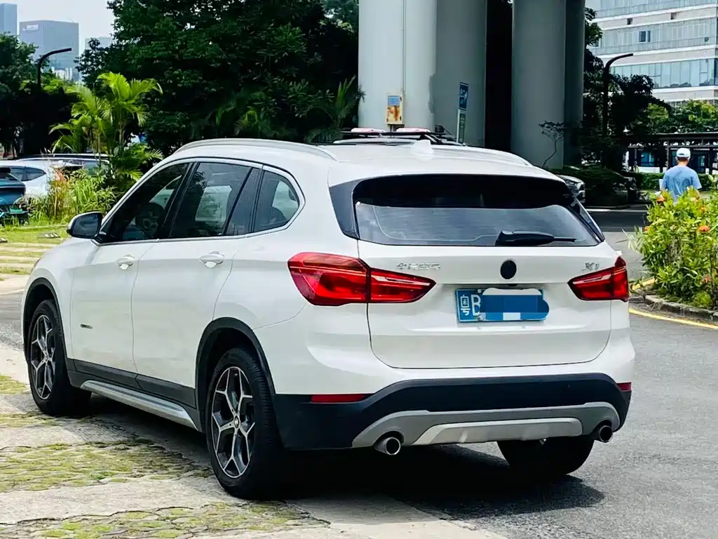BMW X1 2016 sDrive20Li Luxury
