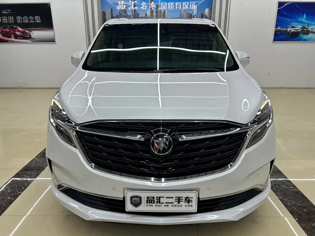 Buick GL8 — миниатюра 2