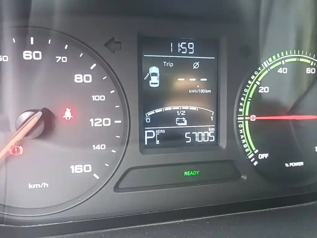 Roewe Clever — миниатюра 12