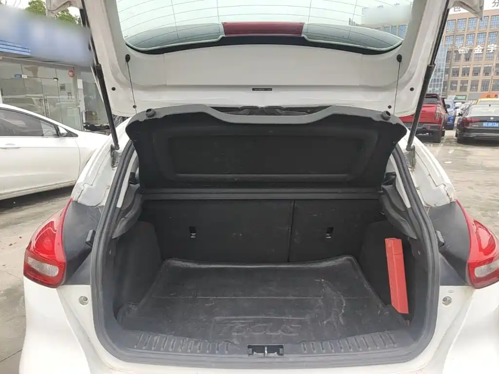 Ford Focus — миниатюра 19