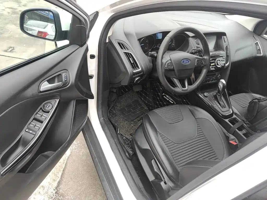 Ford Focus — миниатюра 16
