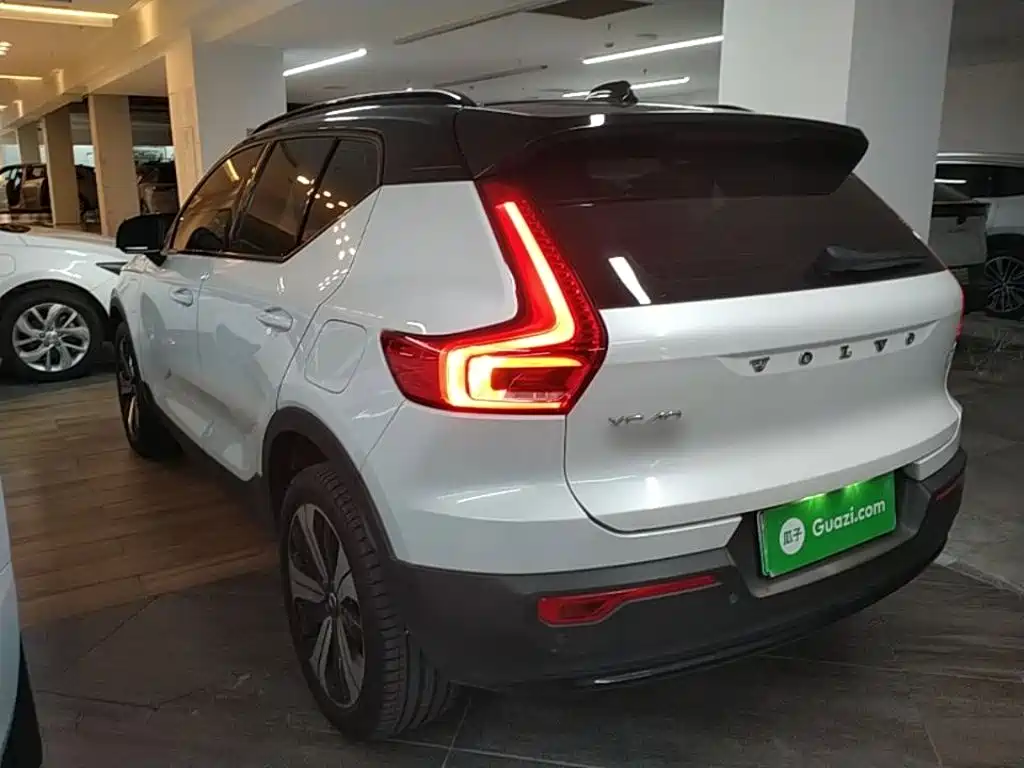 Volvo XC40 NEV — миниатюра 5