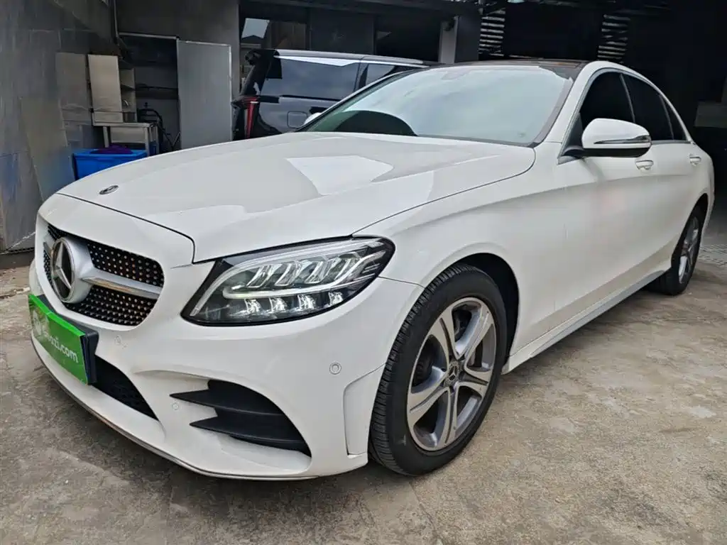 Mercedes-Benz C-Class 2021