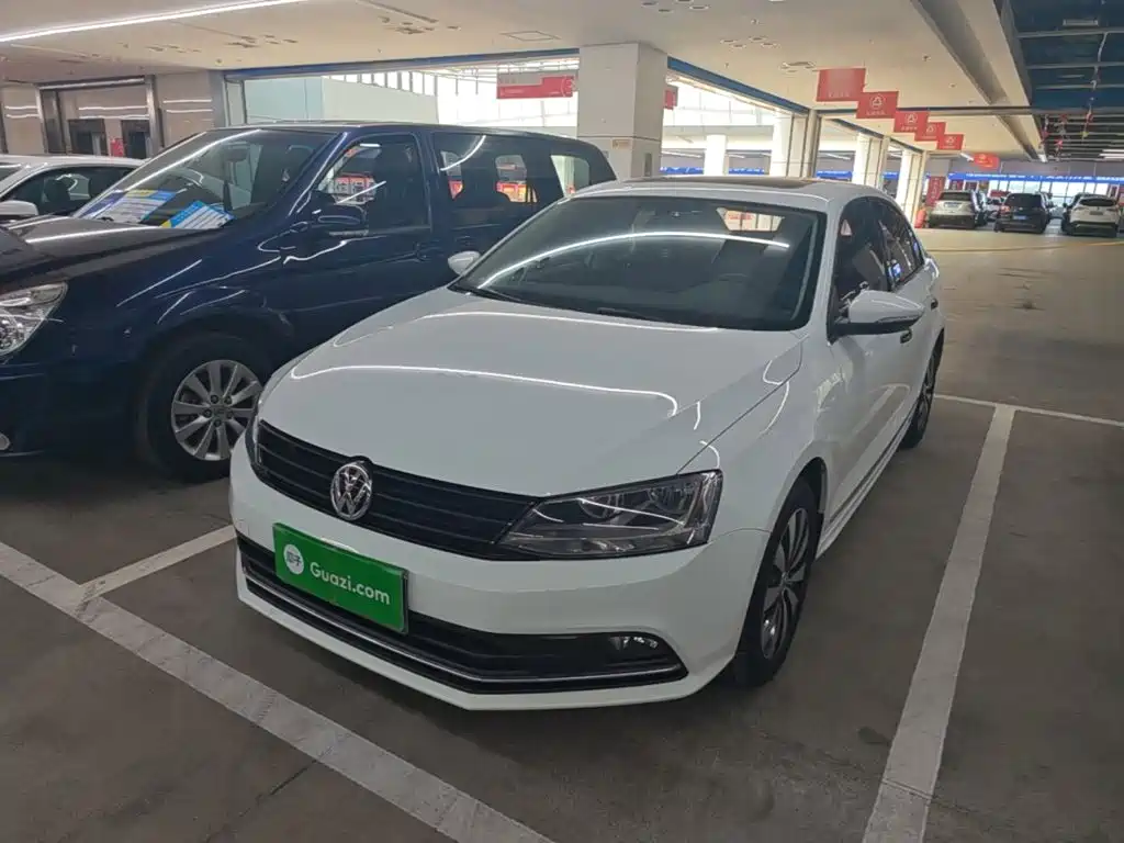 Volkswagen Sagitar 2018 1.6L MT Comfort
