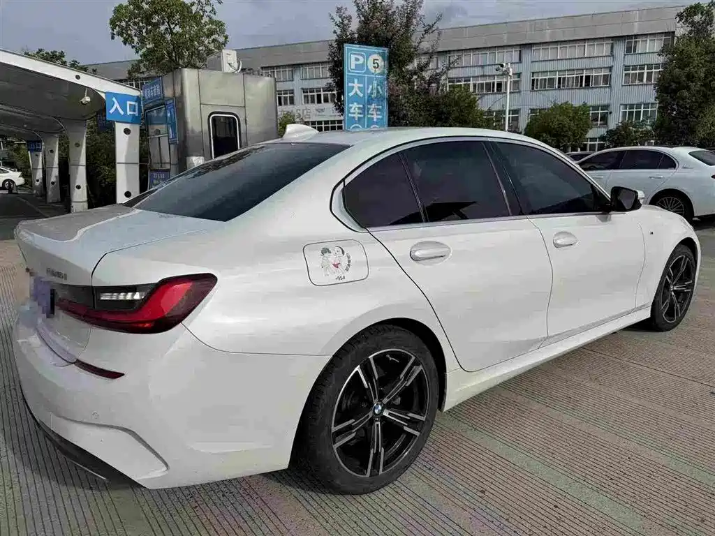 BMW 3 Series — миниатюра 2