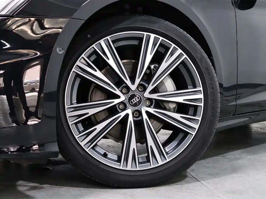 Audi A6L — миниатюра 13