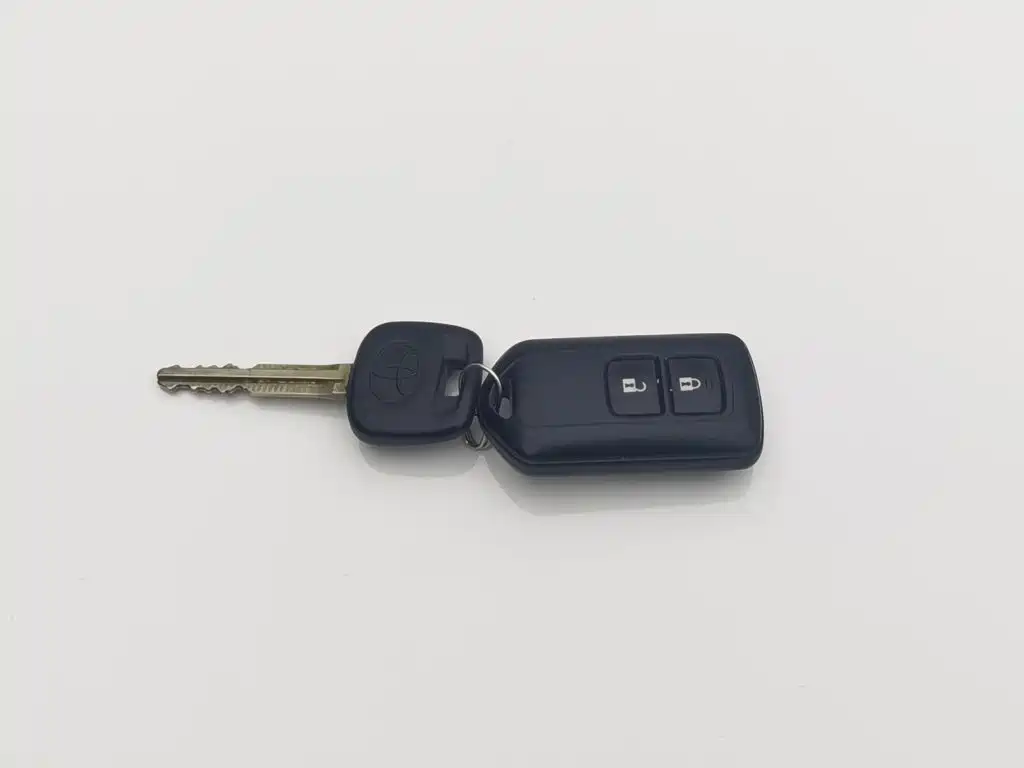 Toyota Yaris L — миниатюра 19